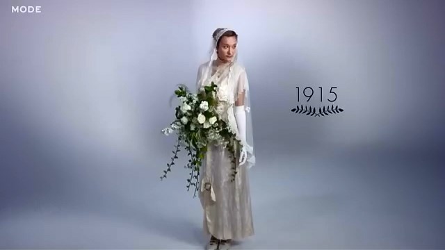 تغییر 100 ساله لباس عروس