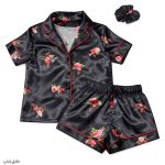 لباس خواب زنانه ساتن مشکی طرح گل 3 تکه (بلوز-شلوارک-کش مو)