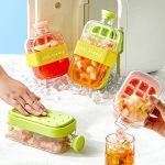 قمقمه یخ ساز نی دار شفاف 800ML